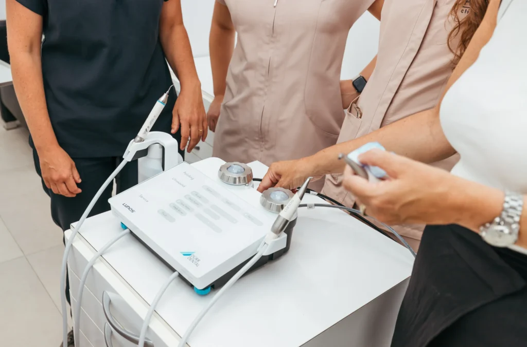 formacion trabajo de higienista dental